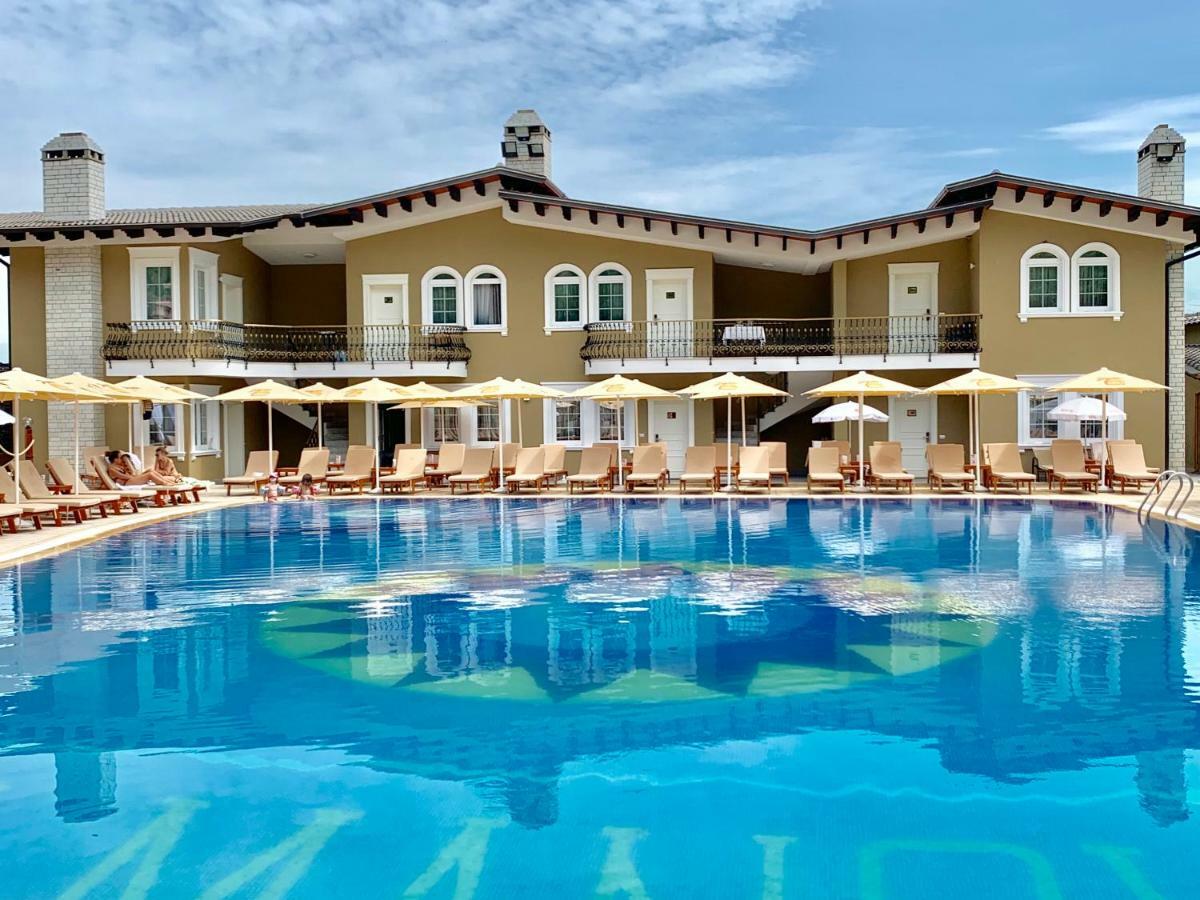 Palmanova Resort ติรานา ภายนอก รูปภาพ